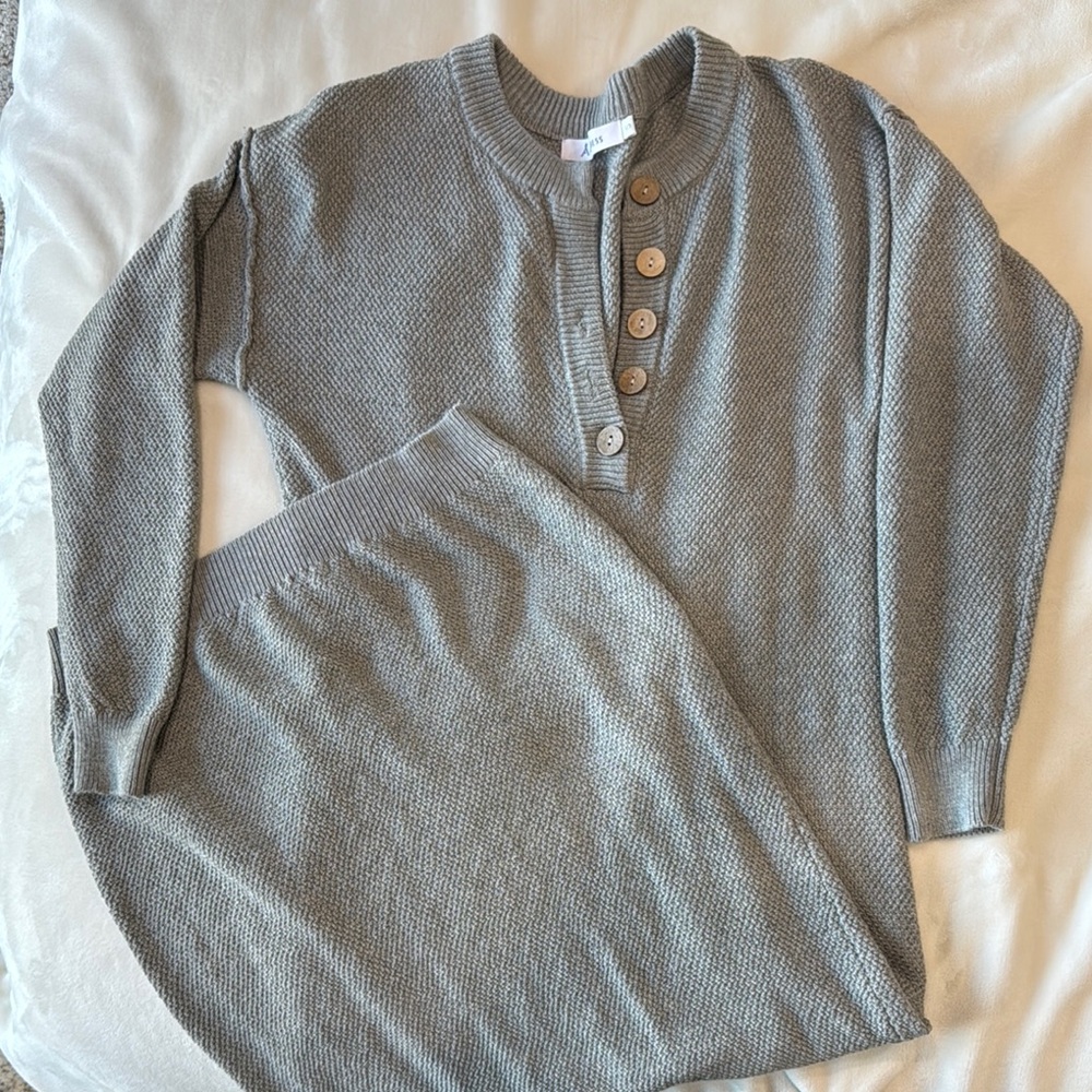 Cozy Knit Midi Dress with Button Detail